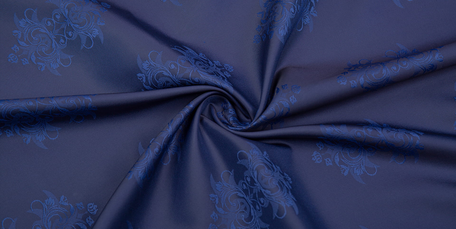 Tongxiang Shunli Textile Technology Co, Ltd.