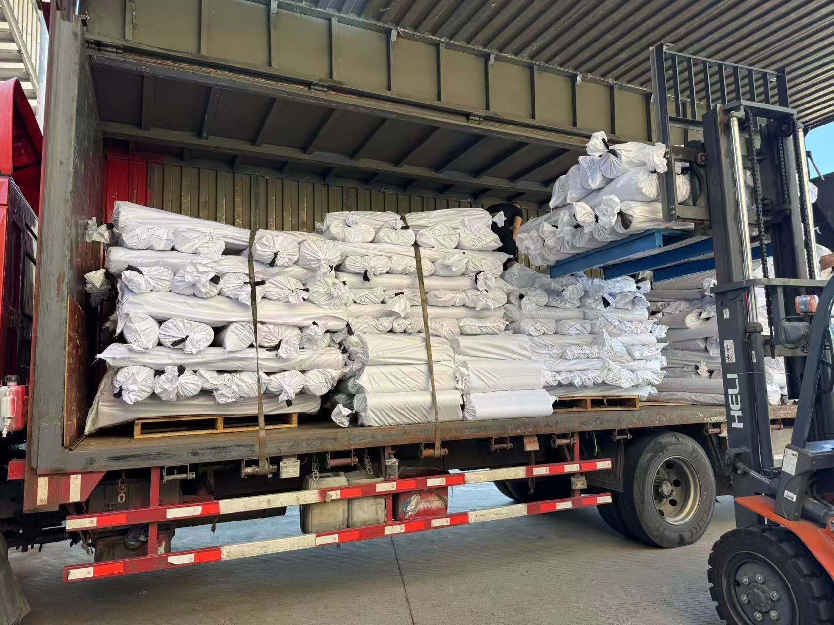 Peak Season, Premium Linings: Shunli Textile